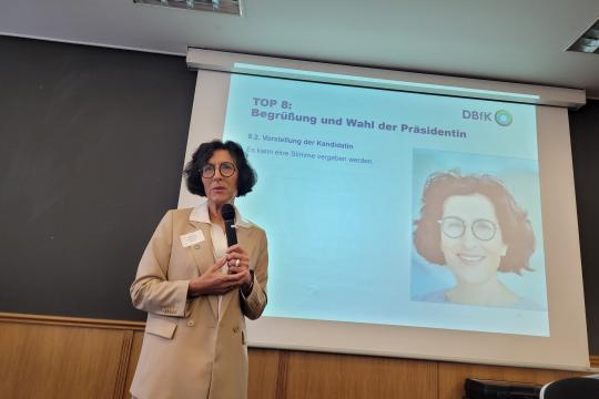 Die neu gewählte DBfK-Präsidentin Vera Lux.