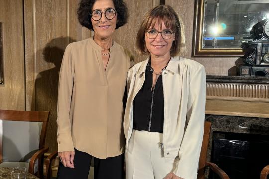 Über die Weichenstellungen für die Zukunft der Pflegeprofession diskutierte DBfK-Präsidentin Vera Lux (l.) unter Moderation von Bundesgeschäftsführerin Bernadette Klapper mit ihren Gästen.