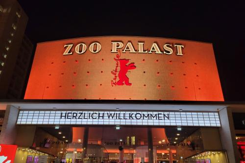 Die Berlinale-Premiere fand im Zoo Palast statt. 