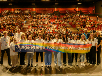 Proud to become a nurse! Der Junge Pflege Kongress Nordwest 2026 legt den Fokus auf Berufsstolz
